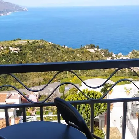 Blue Sky House 3* Taormina