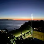 Bed & Breakfast Blue Sky House