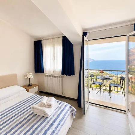 Blue Sky House Bed & Breakfast 3*