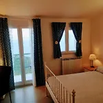 Blue Sky House 4*