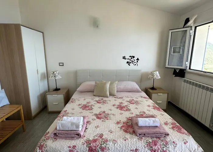 布鲁斯凯住宿加早餐旅馆 陶尔米纳