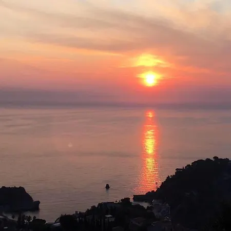 Blue Sky House Bed and Breakfast